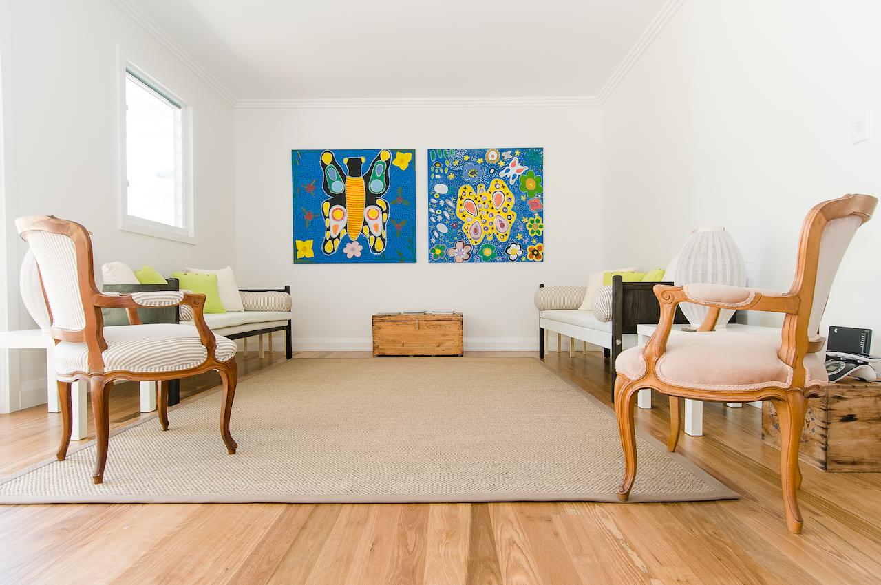 byron palms_living room